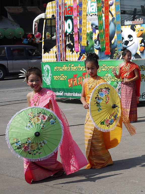 Young Thai cultural dancers, Bo Sang Umbrella Festival, Chiang Mai, Thailand
