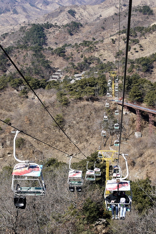 The chair lift at the Great Wall of China The chair lift at the Great Wall of China