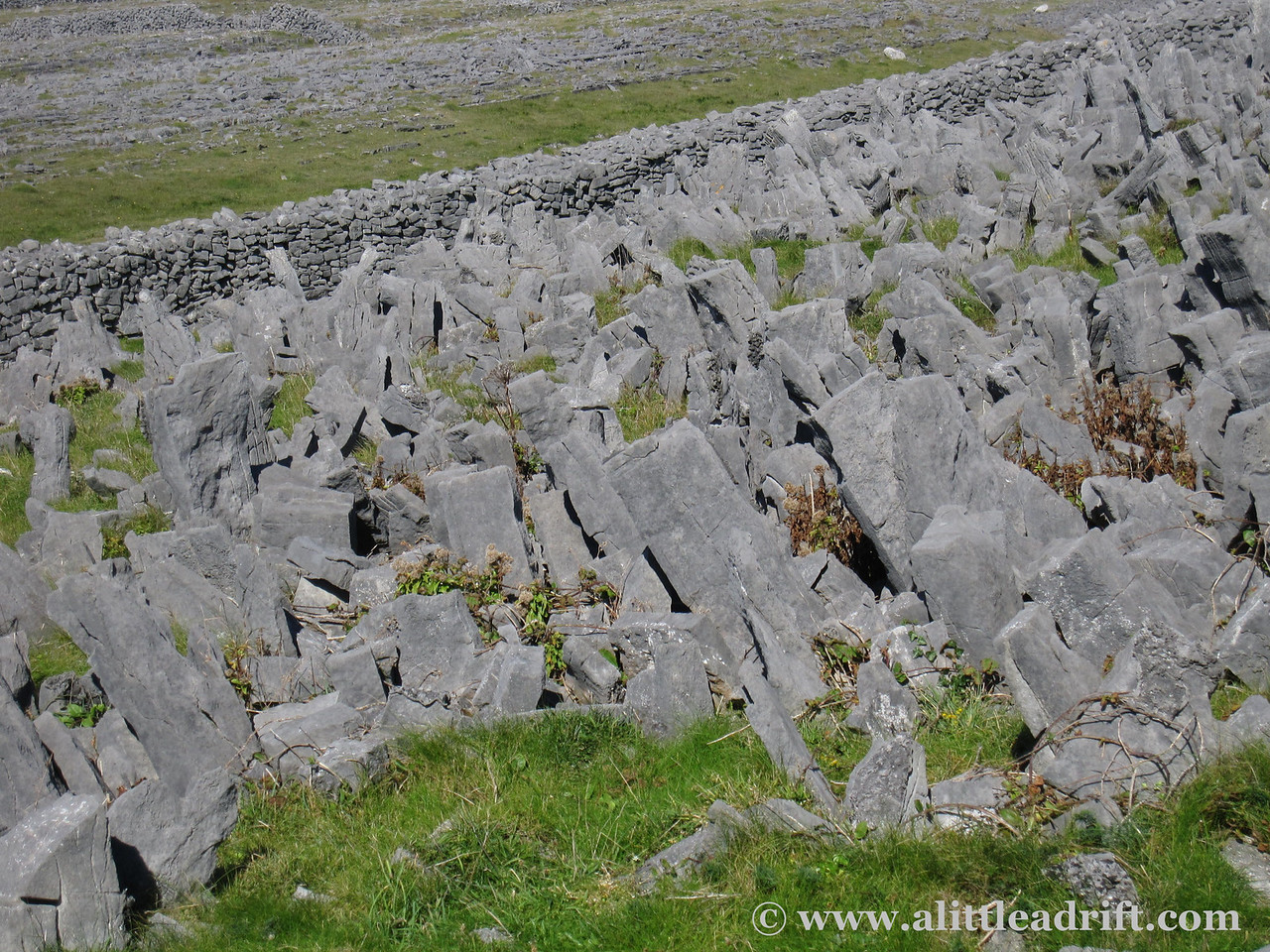 defensive stones at Dun Aengus fort on inishmore