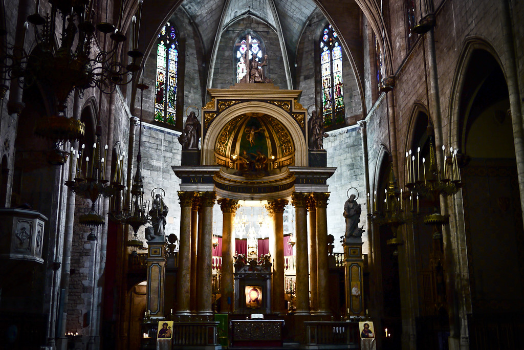 The beautiful Santa Maria del Mar church in Barcelona, Spain.