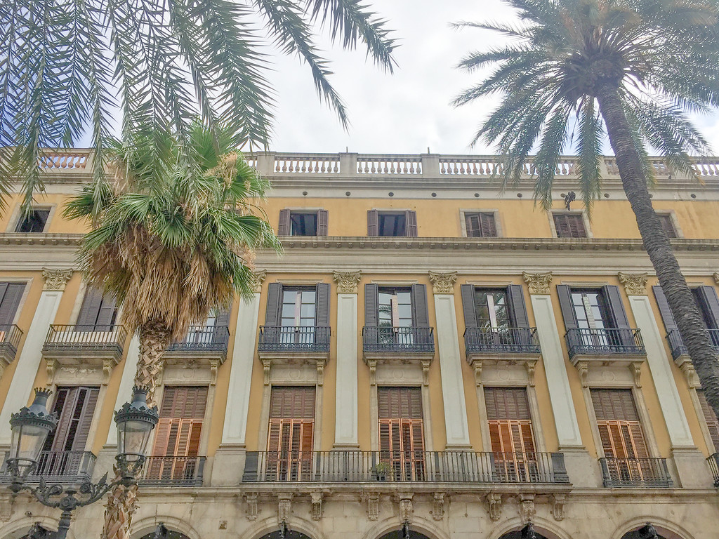 I took this in Barcelona's Plaça Reial while wandering around with a cup of gelato in my hand. Plaça Reial