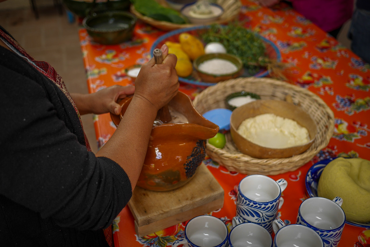 making tejate cooking class oaxaca