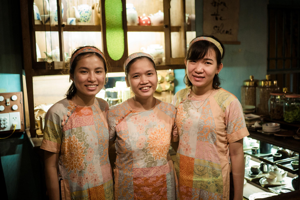 The deaf and hearing impaired women working at Reaching Out social enterprise in Hoi An, Vietnam reaching out teahouse review