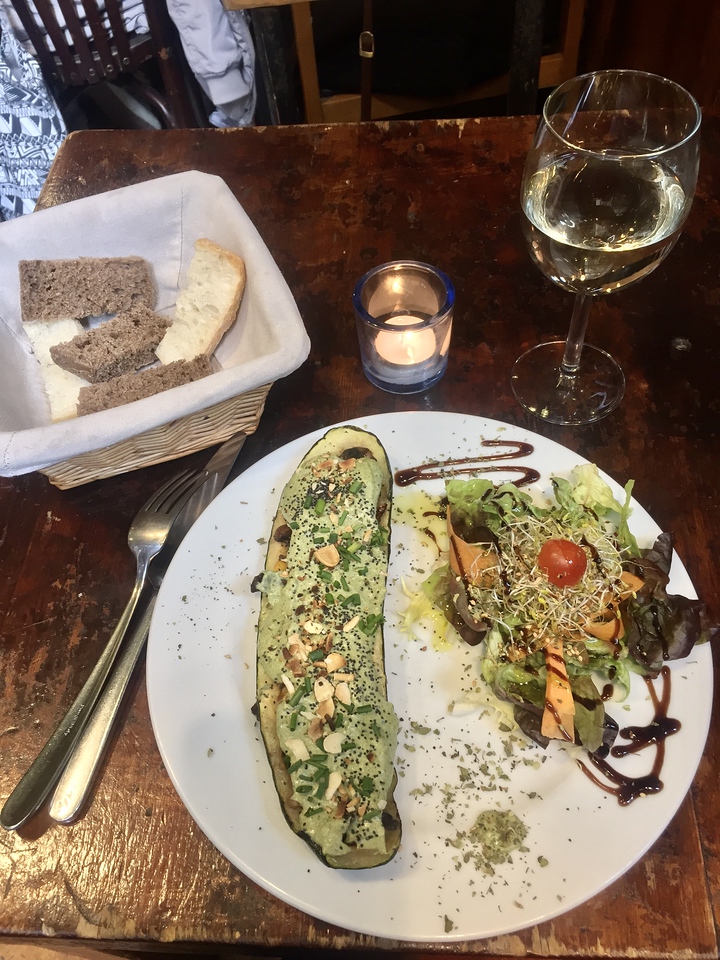 Dinner is late in spain