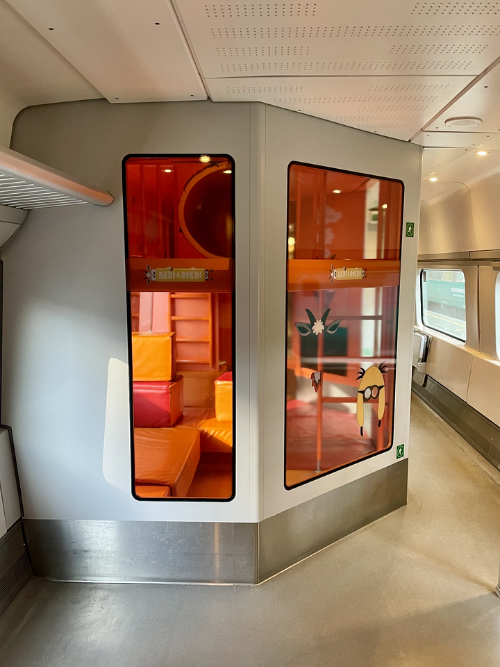 The soft play area for kids on the Bergen to Oslo train