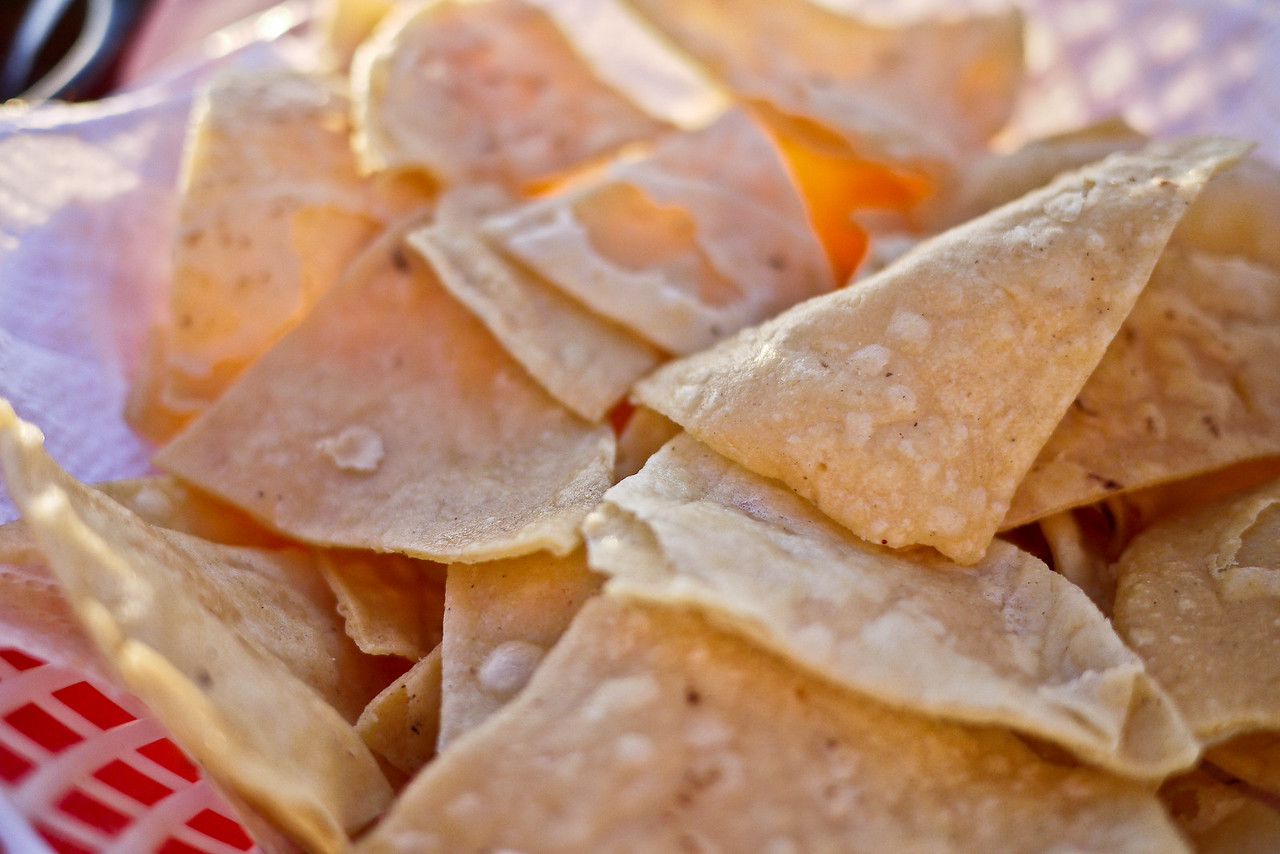 Crispy tortilla chips