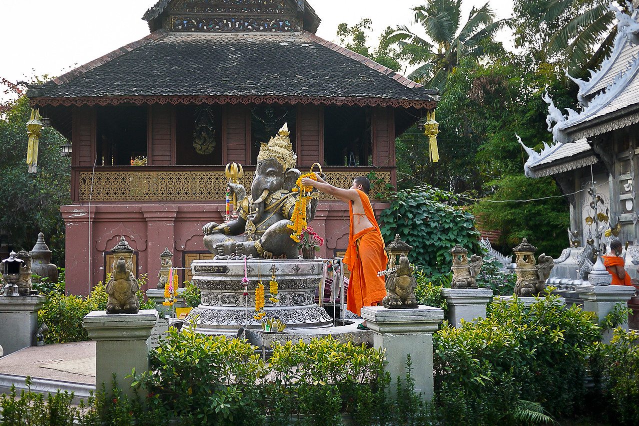 silver temple chiang mai