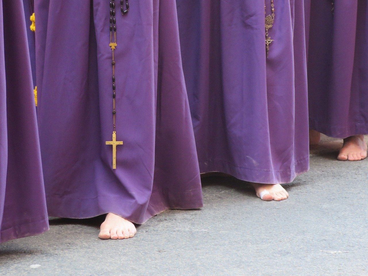 semana santa purple robes