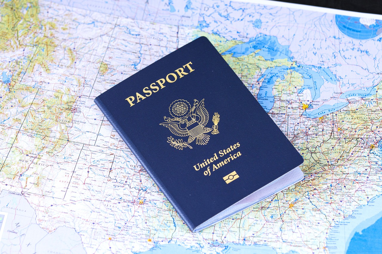 passport safety tips